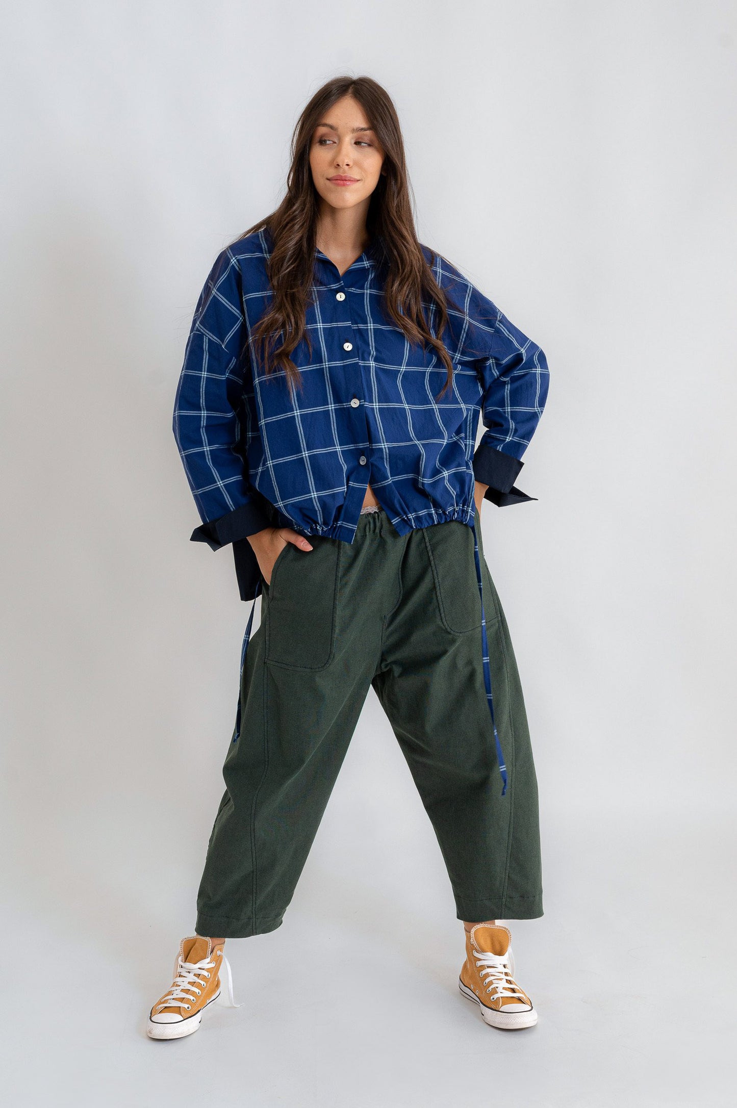 Camicia mod. Re:becca Over a quadri con bottoni e coulisse