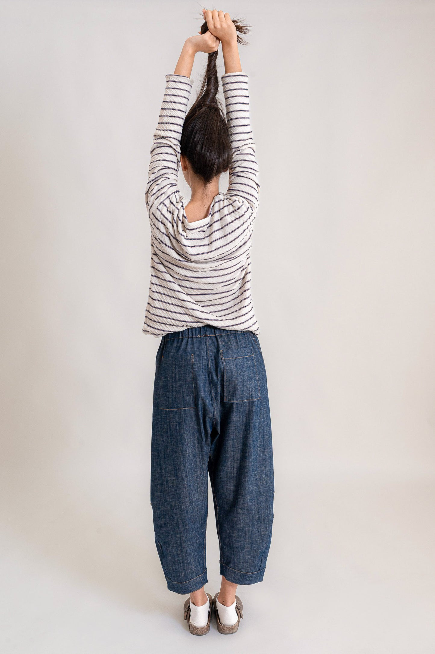 Pantalone Balloon in jeans double-face sabbiato Mod. Re-reversibile
