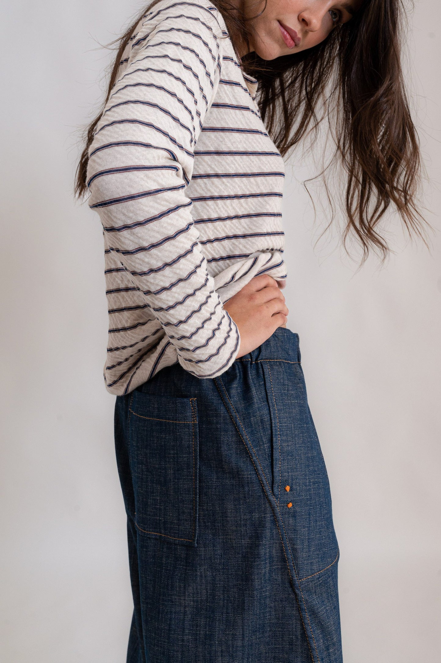 Pantalone Balloon in jeans double-face sabbiato Mod. Re-reversibile