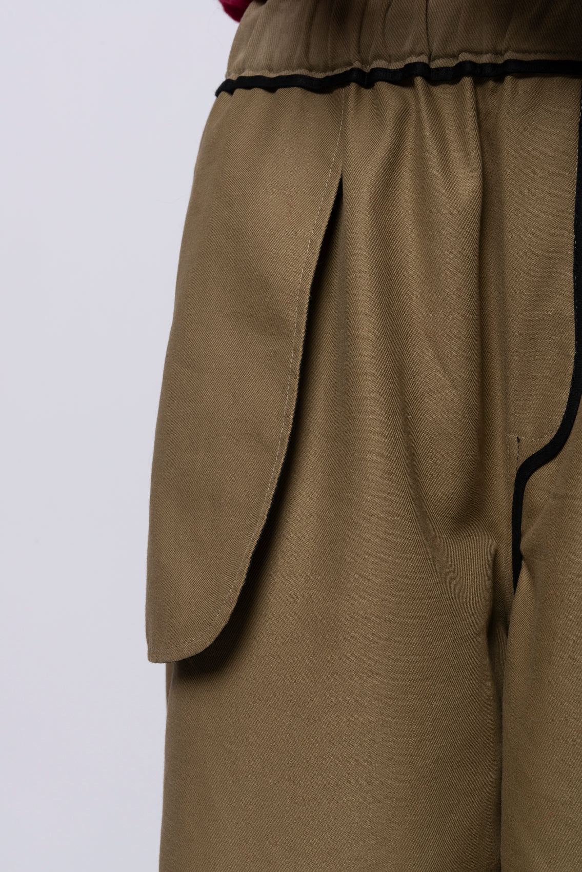 Pantalone Re:bus