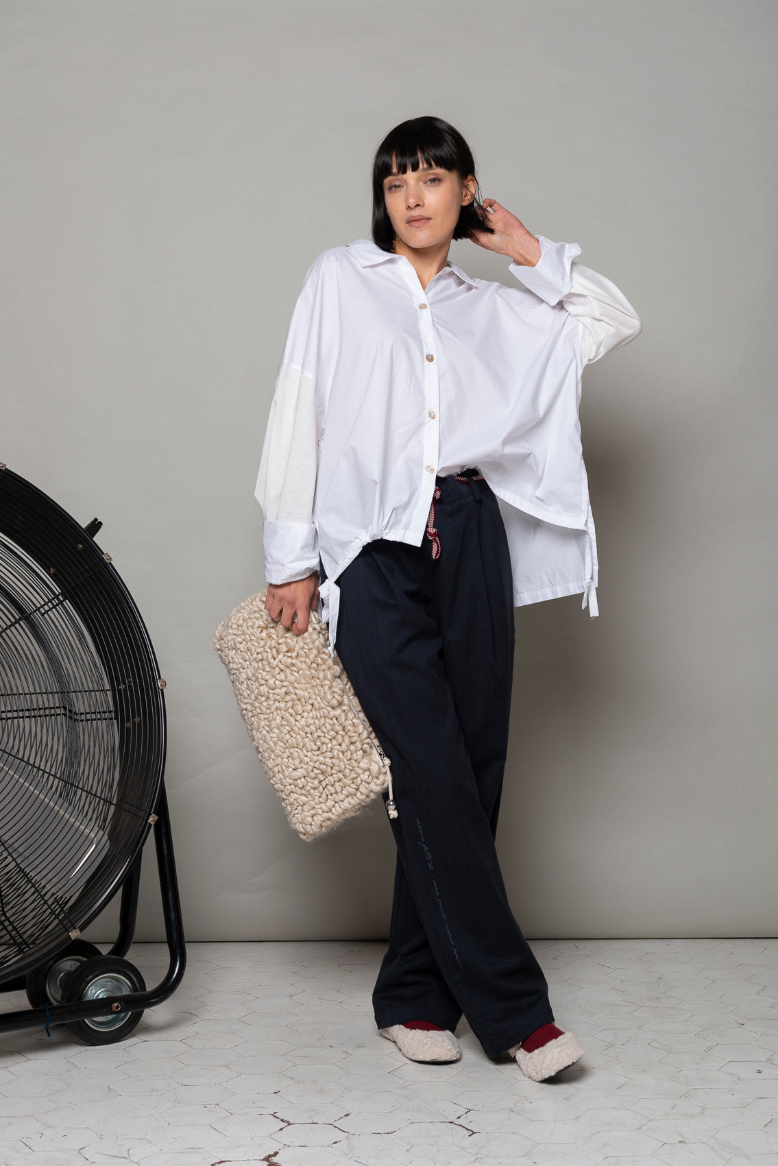 Camicia bianca over con bottoni e coulisse Mod. Re:becca
