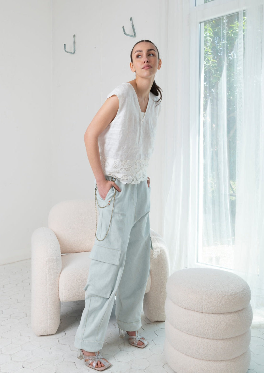 Pantalone cargo in denim chiaro RE:CLUTA