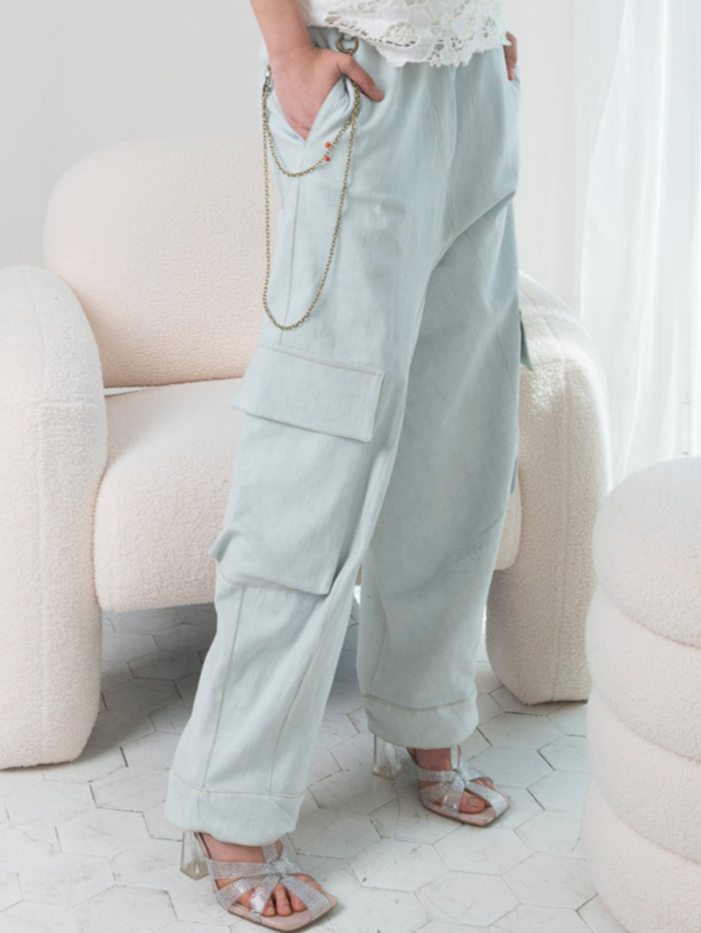 Pantalone cargo in denim chiaro RE:CLUTA