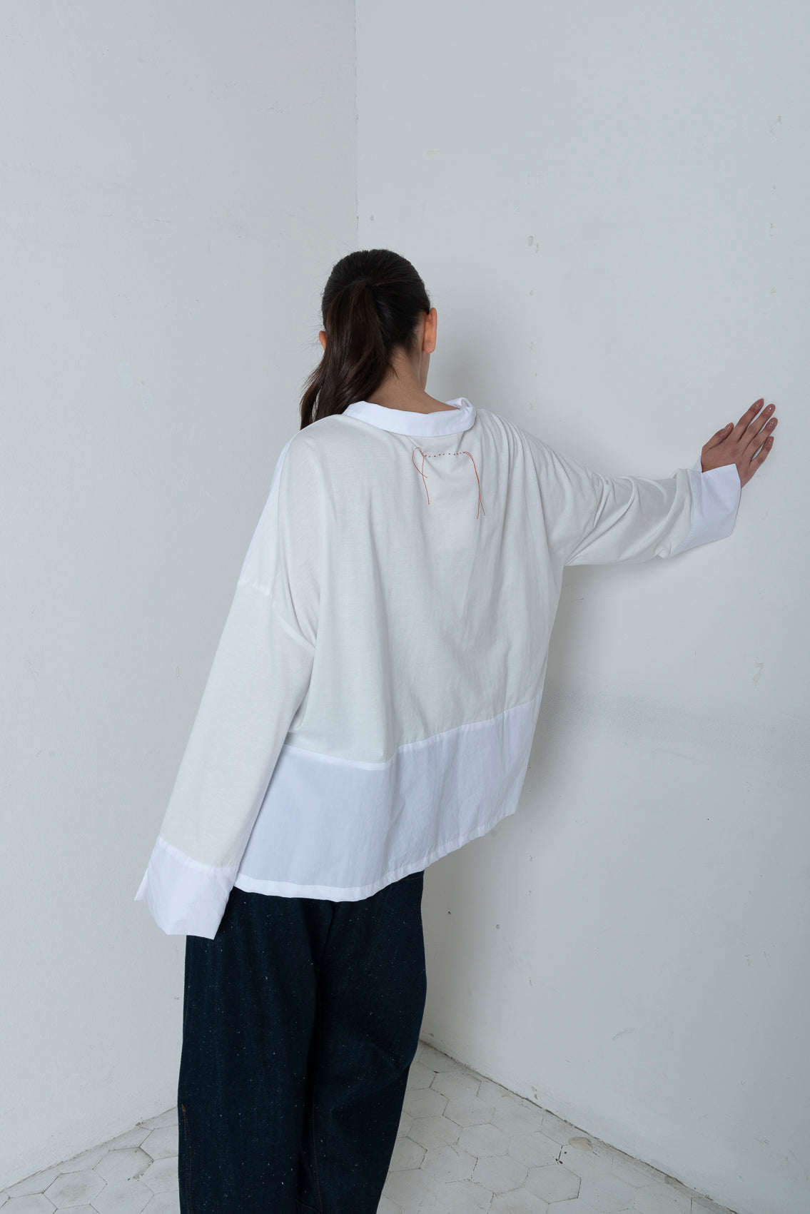 Camicia mod. Re:becca Over bianca con bottoni e coulisse