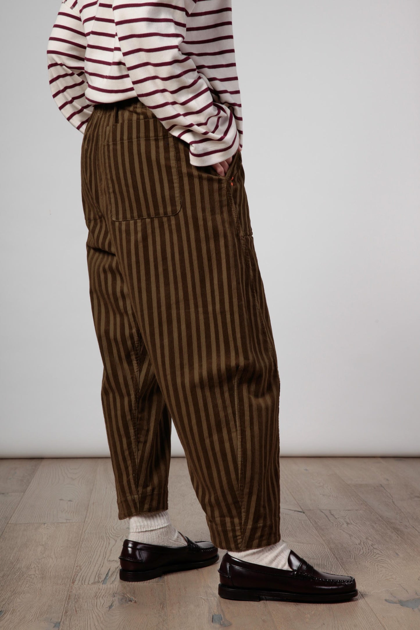 Re-reversibile - pantalone Balloon in velluto costa larga