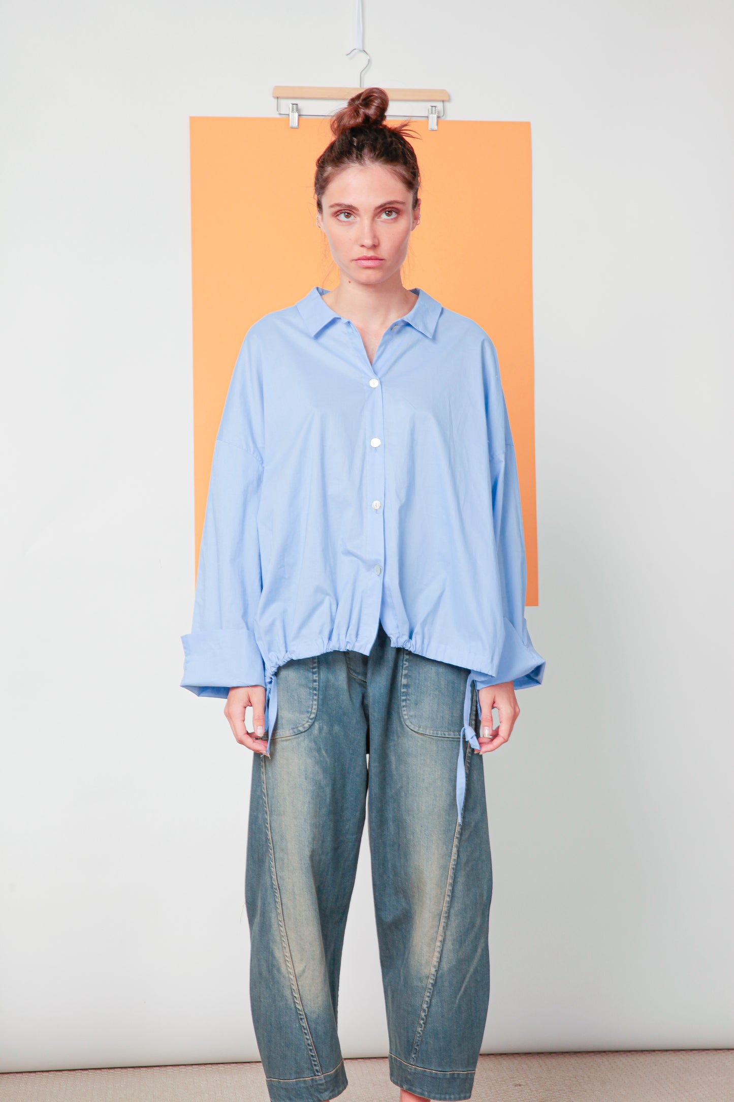 Re-reversibile - pantalone Balloon in denim trattato