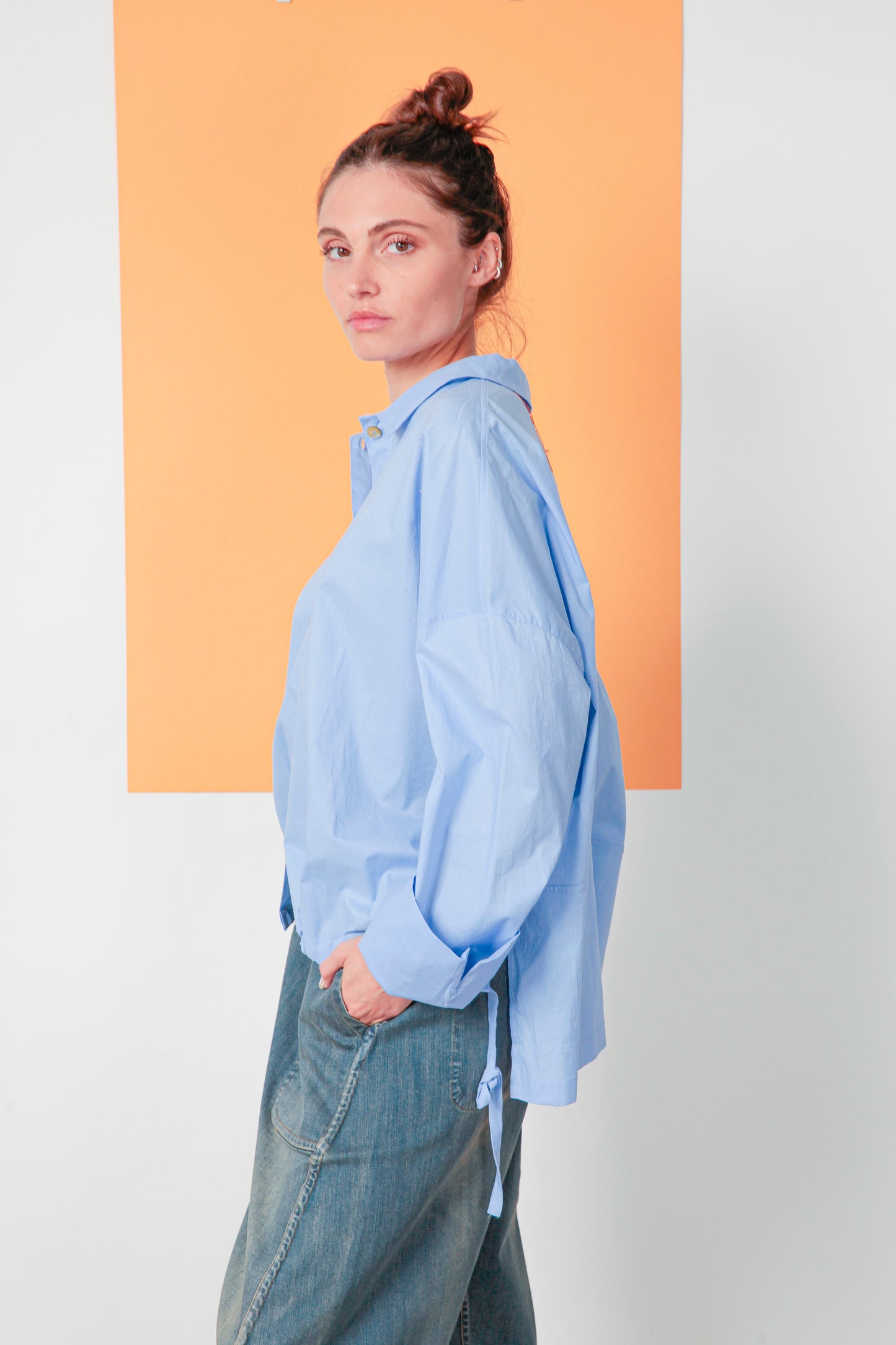 Camicia mod. Re:becca Over  bianca con bottoni e coulisse